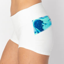 Load image into Gallery viewer, Yoga Short Mid Waist with Scrunch Back